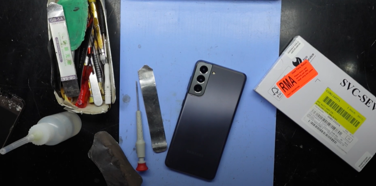 Samsung Galaxy S21 Battery Replacement