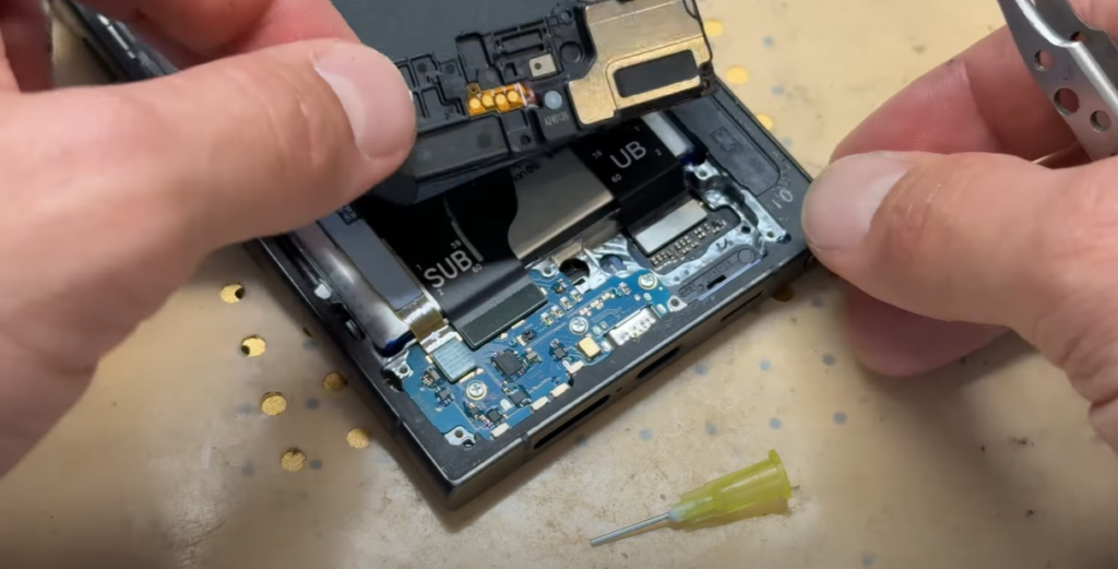 Samsung S24 Ultra Not Charging? Fix It Today with Expert