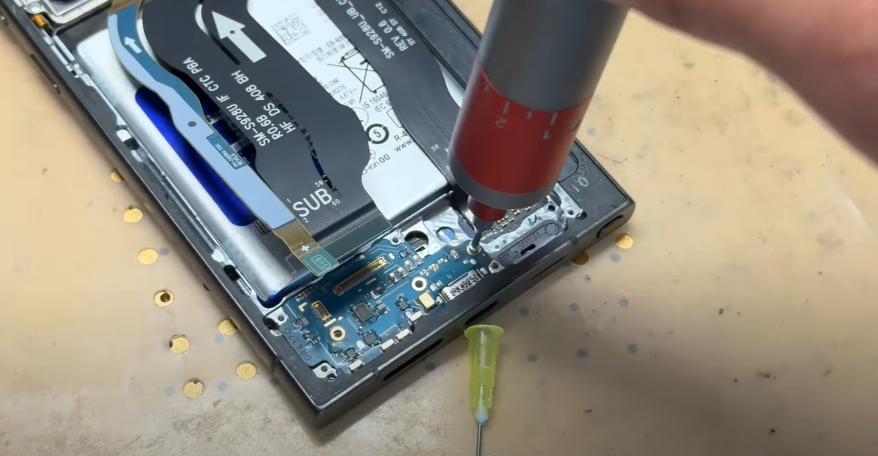 Samsung S24 Ultra Not Charging? Fix It Today with Expert